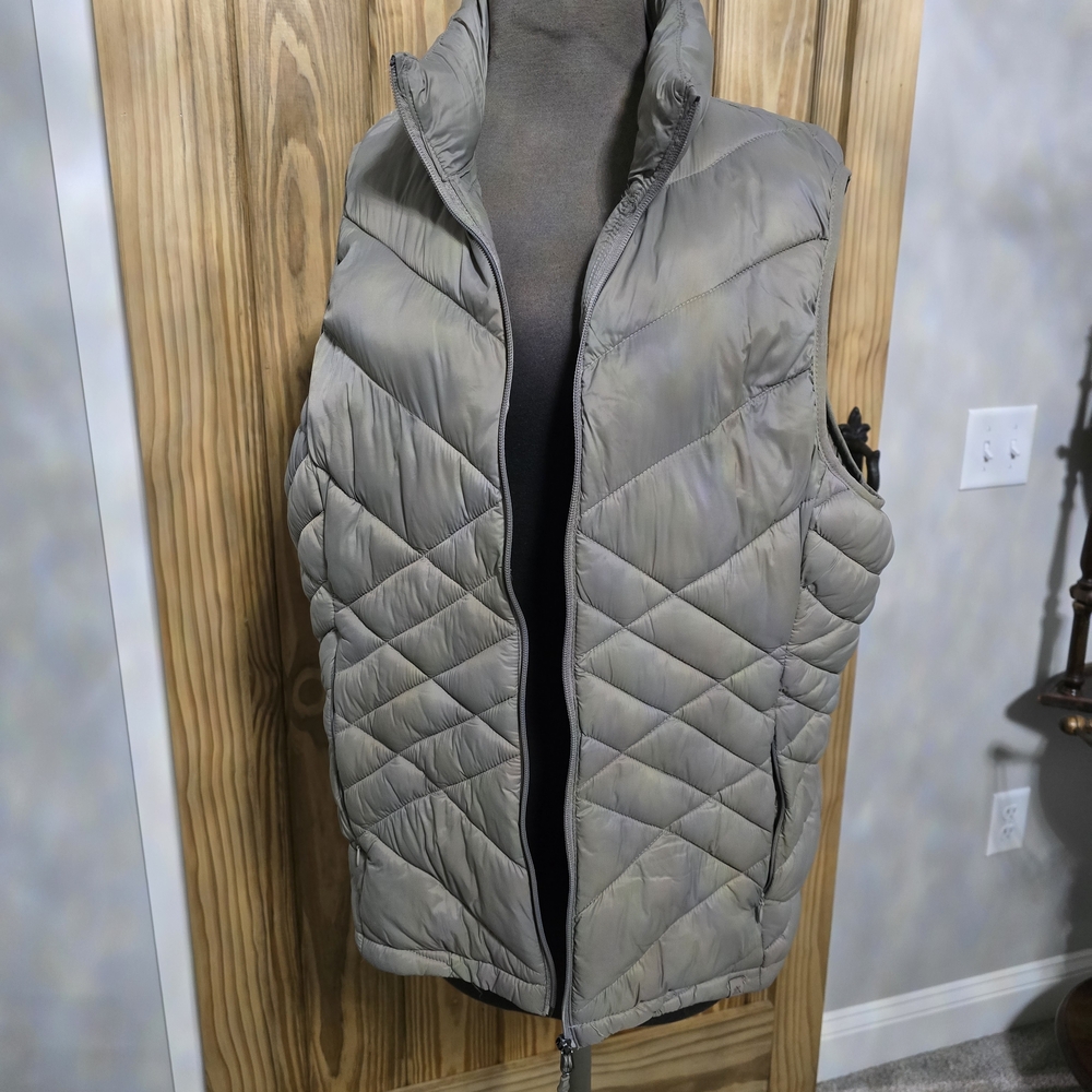 Women's Gray Puffer Jacket